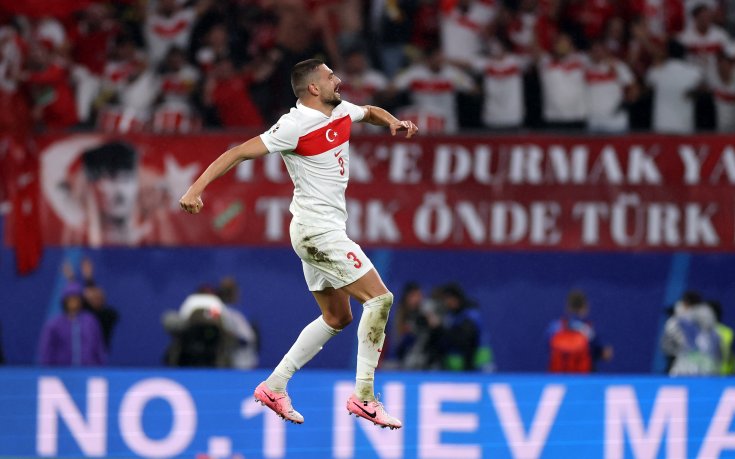 Турция е в екстаз: Демирал заби втори гол срещу Австрия (видео)