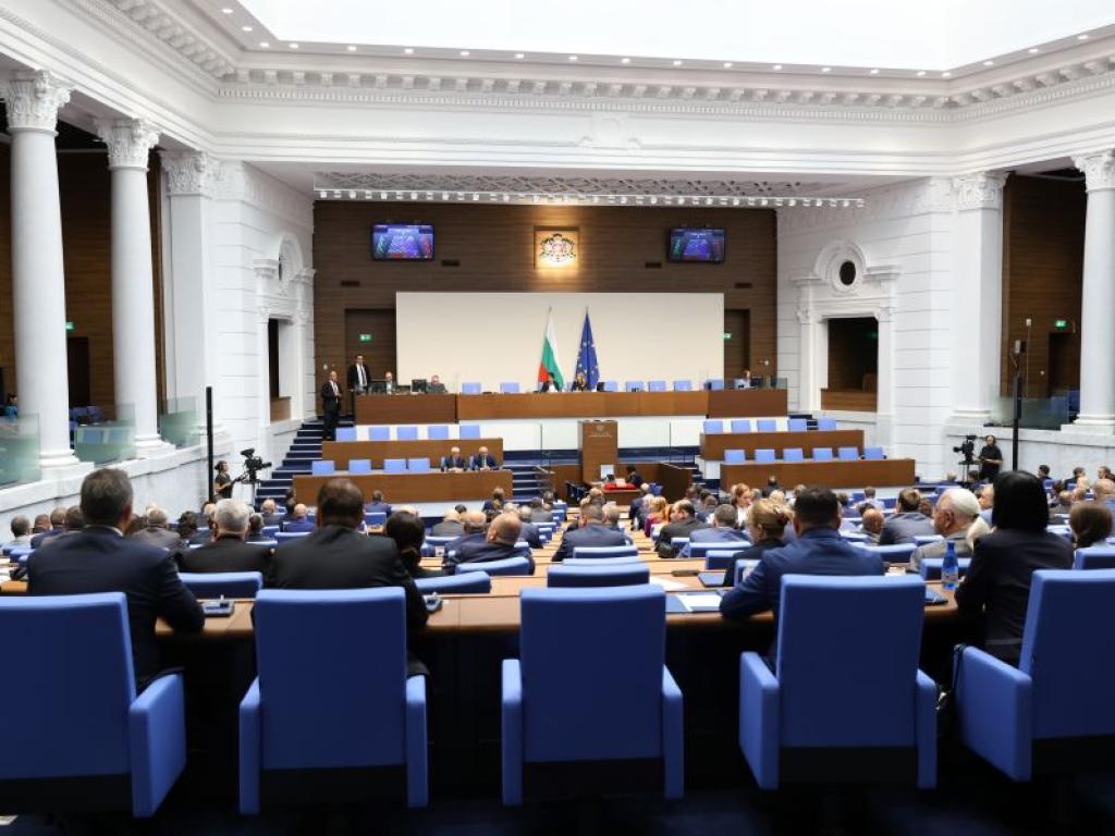 Парламентът създаде временна комисия за проверка на факти и обстоятелства