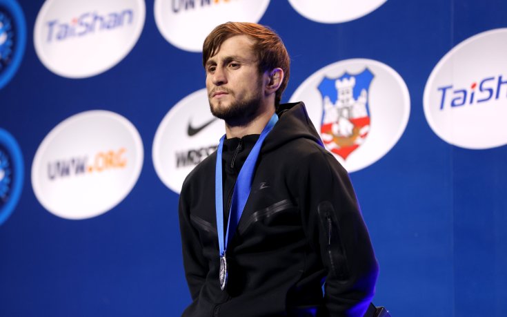 Световен шампион намерен мъртъв, подозират самоубийство