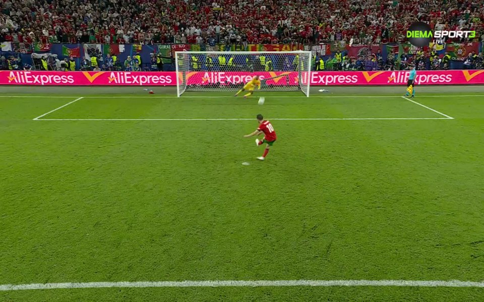 Португалия - Франция 0:0 (3:5 след дузпи) /репортаж/ <div class=col-xs-7