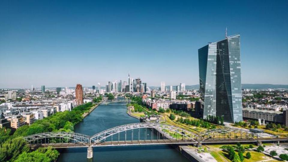 Със сигурност присъствието на Европейската централна банка във Франкфурт е една от