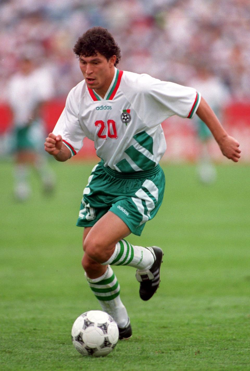 Балъков не отбеляза гол на Мондиал"94, но класата му бе оценена и попадна в идеалния отбор на първенството.