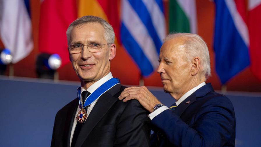 Столтенберг беше удостоен с най-високото гражданско отличие в САЩ