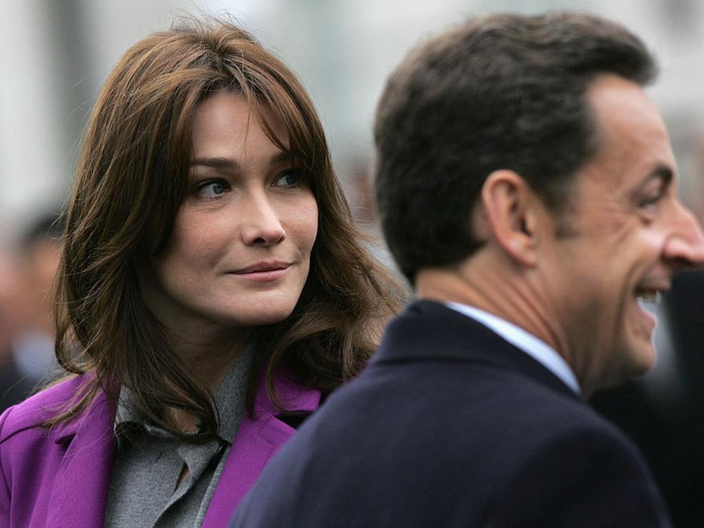 Бившата първа дама на Франция Карла Бруни Саркози е обвинена в