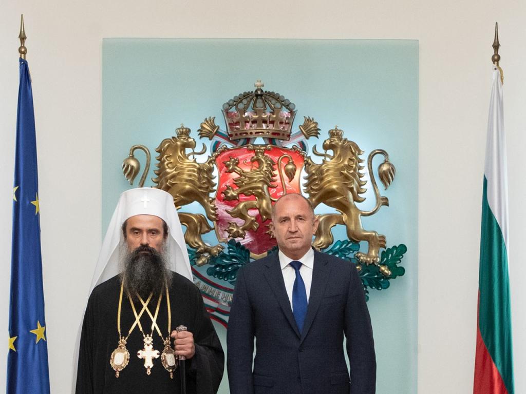 Президентът Румен Радев се срещна с новоизбрания патриарх Даниил съобщиха