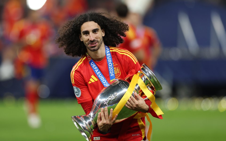 Испанският бранител Марк Кукурея използва социалните мрежи, за да отговори