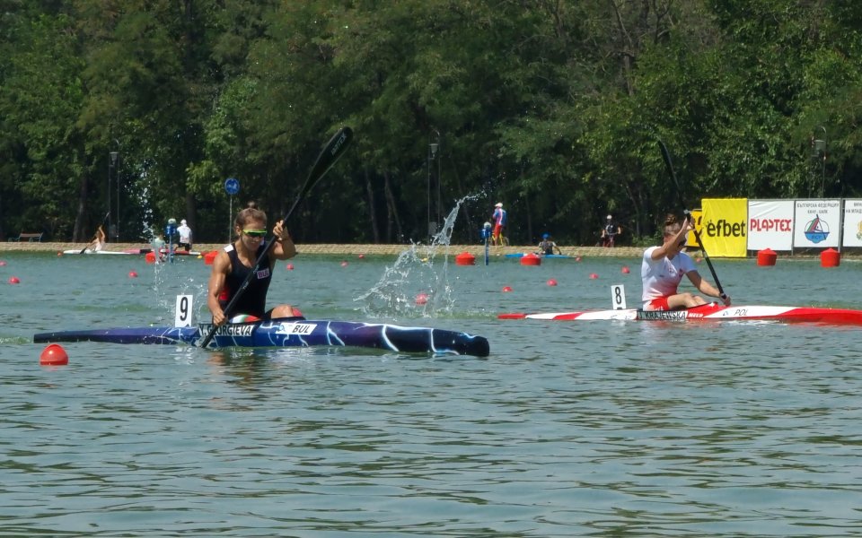 Йоана Георгиева на полуфинал на Световното по кану-каяк