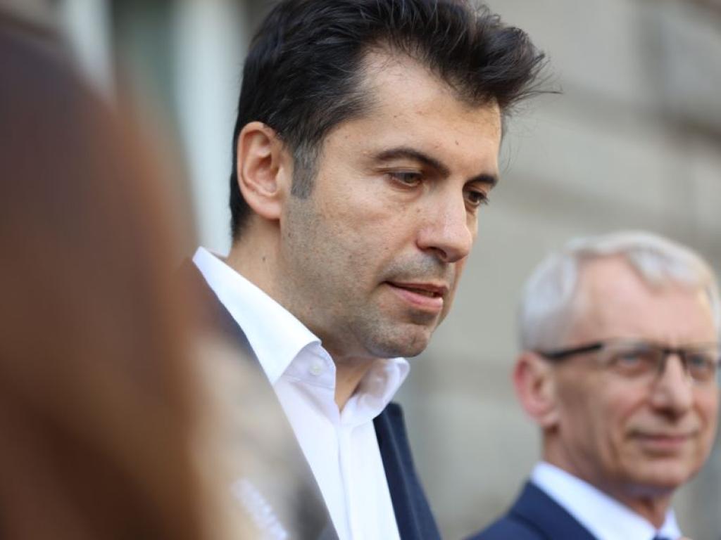 Съпредседателят на Продължаваме Промяната ПП Кирил Петков и председателят на