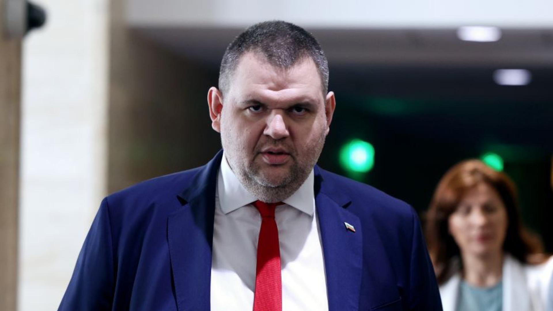 Лидерът на ДПС – Ново начало Делян Пеевски настоя за