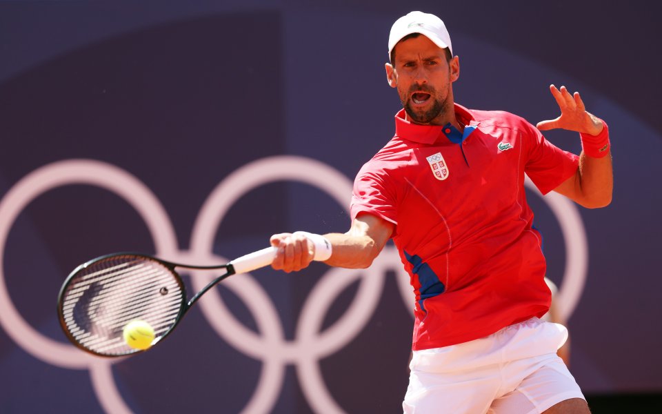 Новак Джокович и Рафаел Надал играят при резултат 1:0 сета