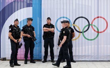 Хлебарки и мишки тормозят полицаите на Олимпиадата