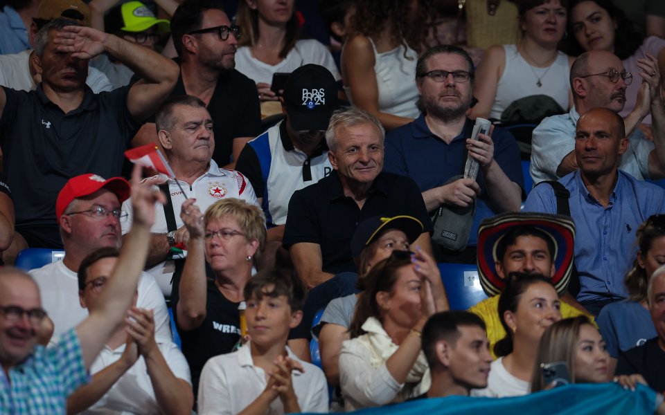 Бившият собственик на ЦСКА Гриша Ганчев е в зала Гран