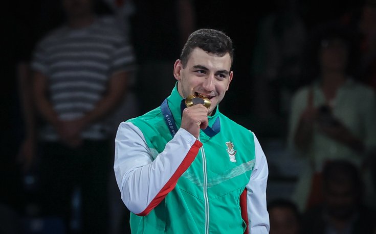 Президентът Радев поздрави олимпийския шампион Семен Новиков