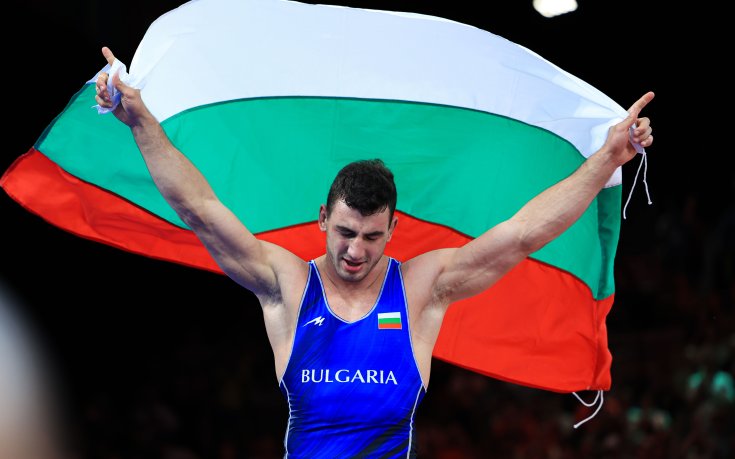 Семен Новиков и още трима наши откриват Европейското по борба