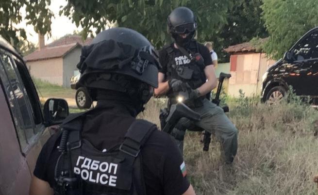 ГДБОП удари престъпна група за оръжия и боеприпаси