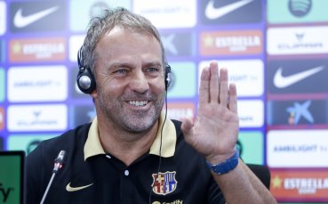 Флик прекъсна пресконференцията си, но се измъкна майсторски (видео)