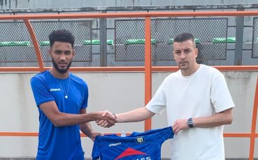 В опит да спре пропадането Крумовград привлече алжирец