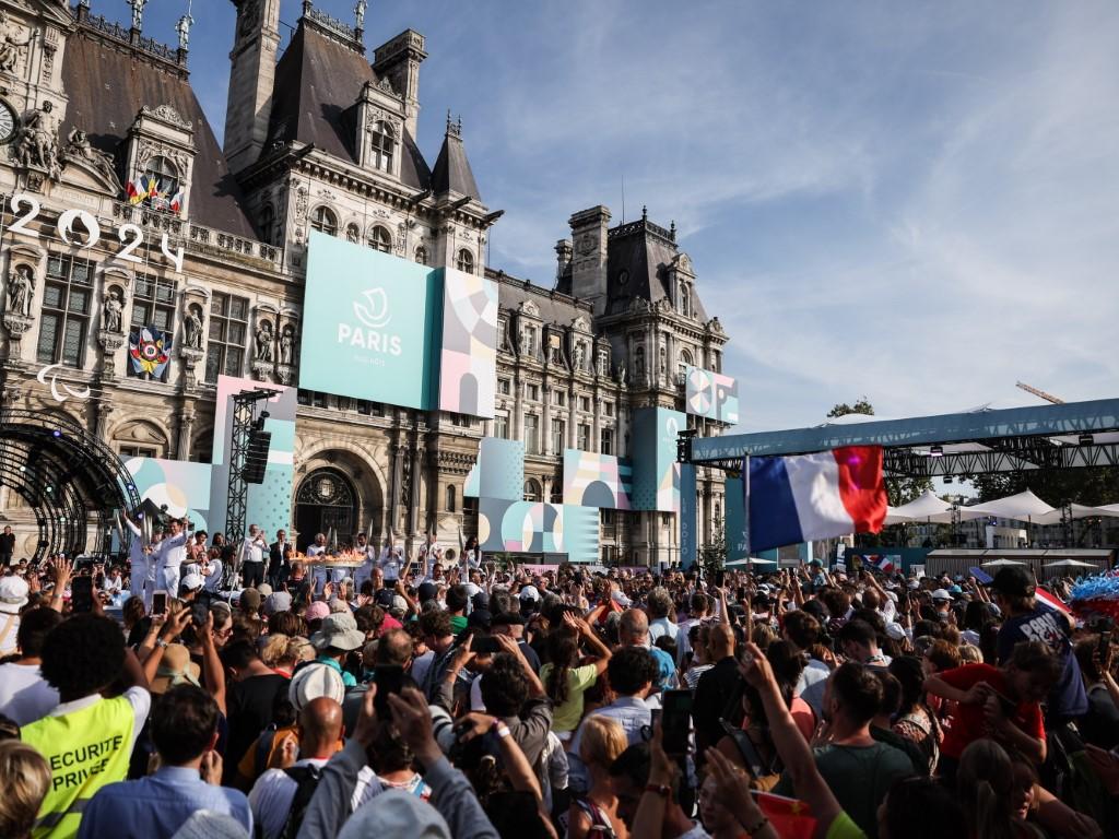 Церемонията по откриването на Параолимпийските игри през 2024 г започна