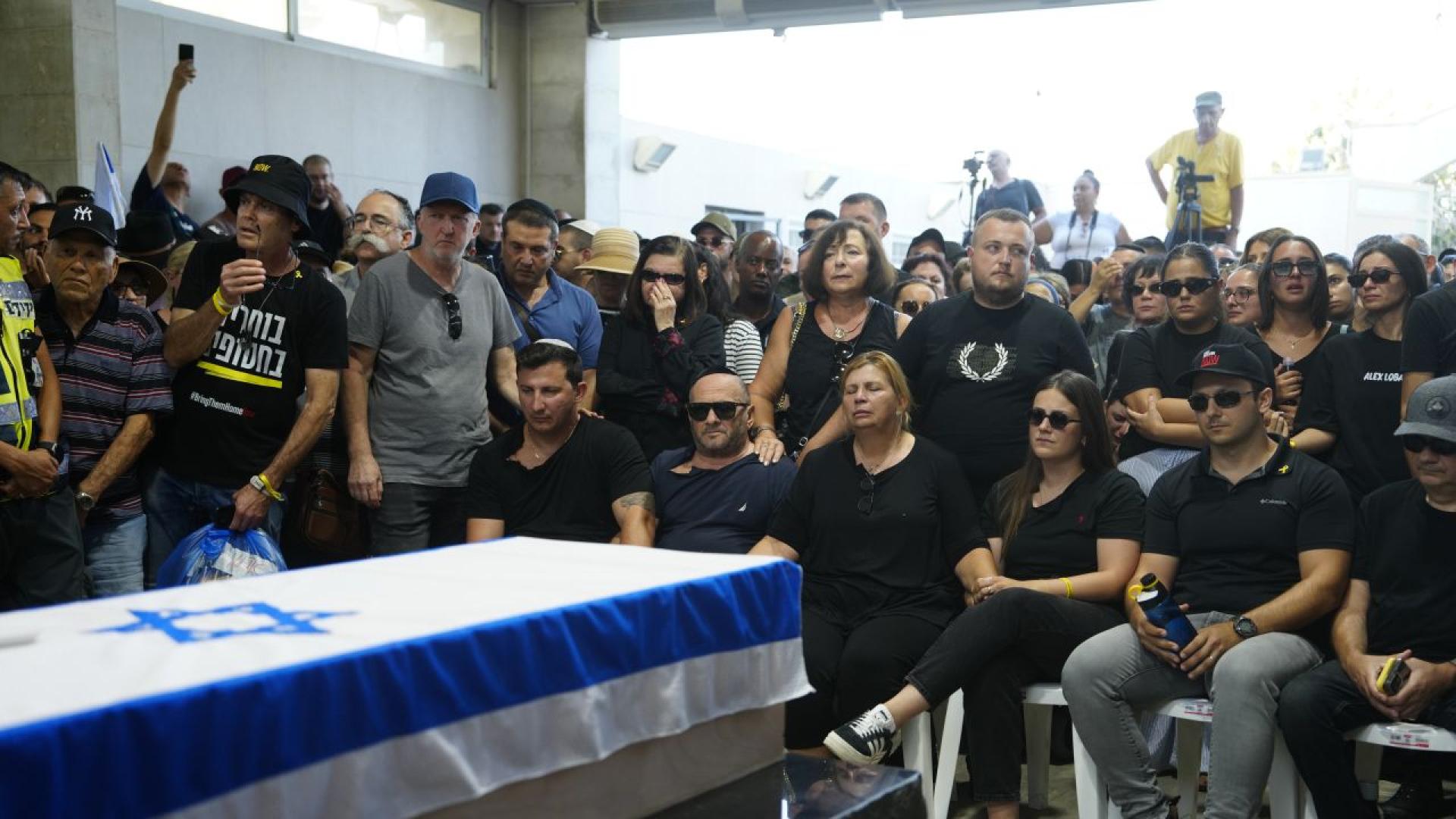 Израел съобщи че е получил телата на още двама заложници