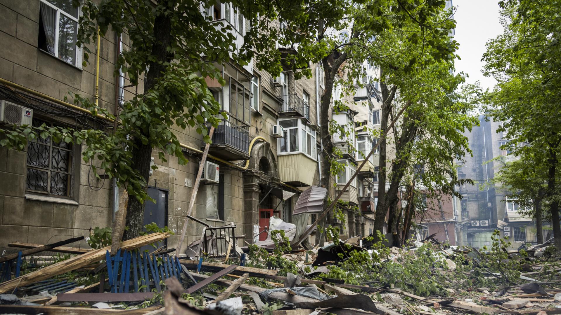 Равносметката от руските ракетни и безпилотни удари по град Добропиля