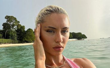 Красивата Ирис би шута на Трент Александър-Арнолд