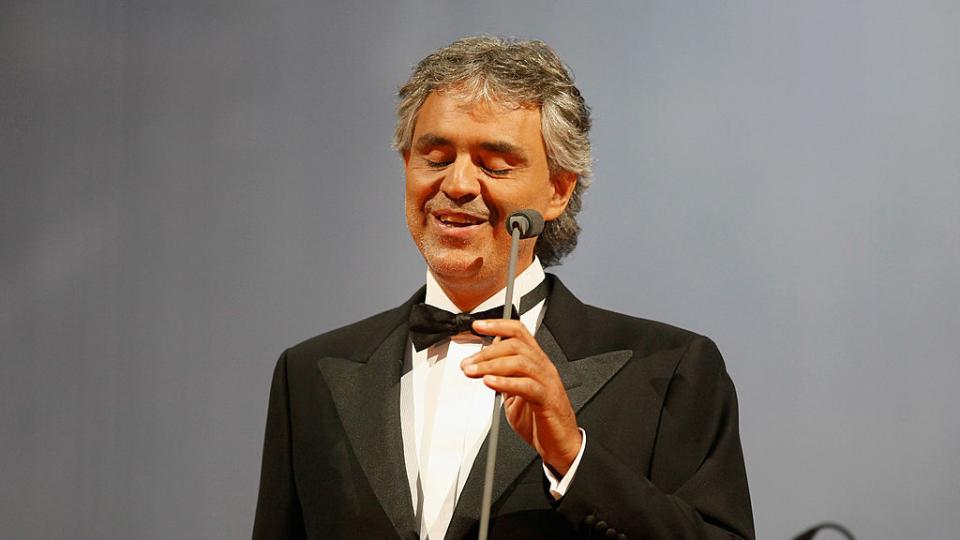 Андреа Бочели е един от най-обичаните тенори в света, чийто