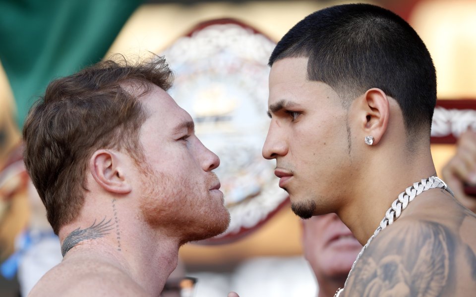 След август месец, в който боксовите битки бяха в застой,