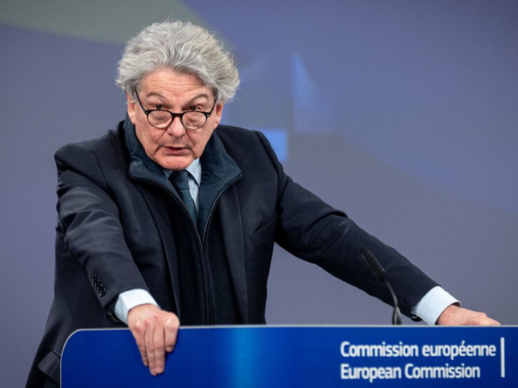Еврокомисарят за вътрешния пазар Тиери Бретон съобщи че подава оставка