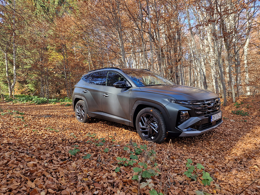 Един от най-продаваните компактни SUV в Европа се обнови, добавяйки и специален пакет по повод 20-ата годишнина, предлага вече и плъг-ин хибрид, но за „купона“ по случай рождения ден трябва да се отчетете подобаващо в парични знаци