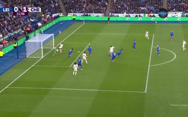 Гол на Нони Мадуеке бе отменен заради засада