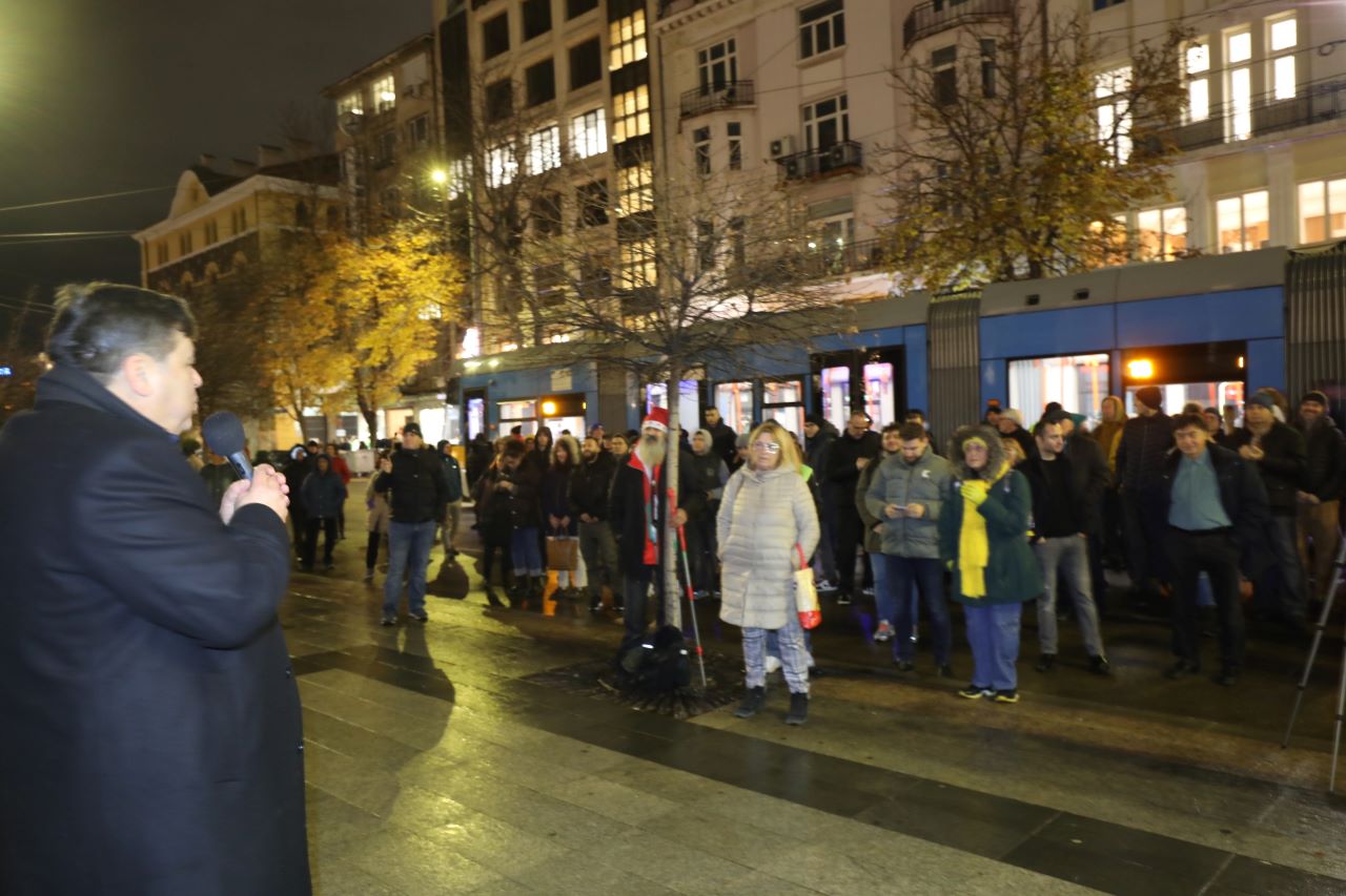 <p>Инициативата &quot;Правосъдие за всеки&quot; провежда пореден протест пред Съдебната палата в София.</p>