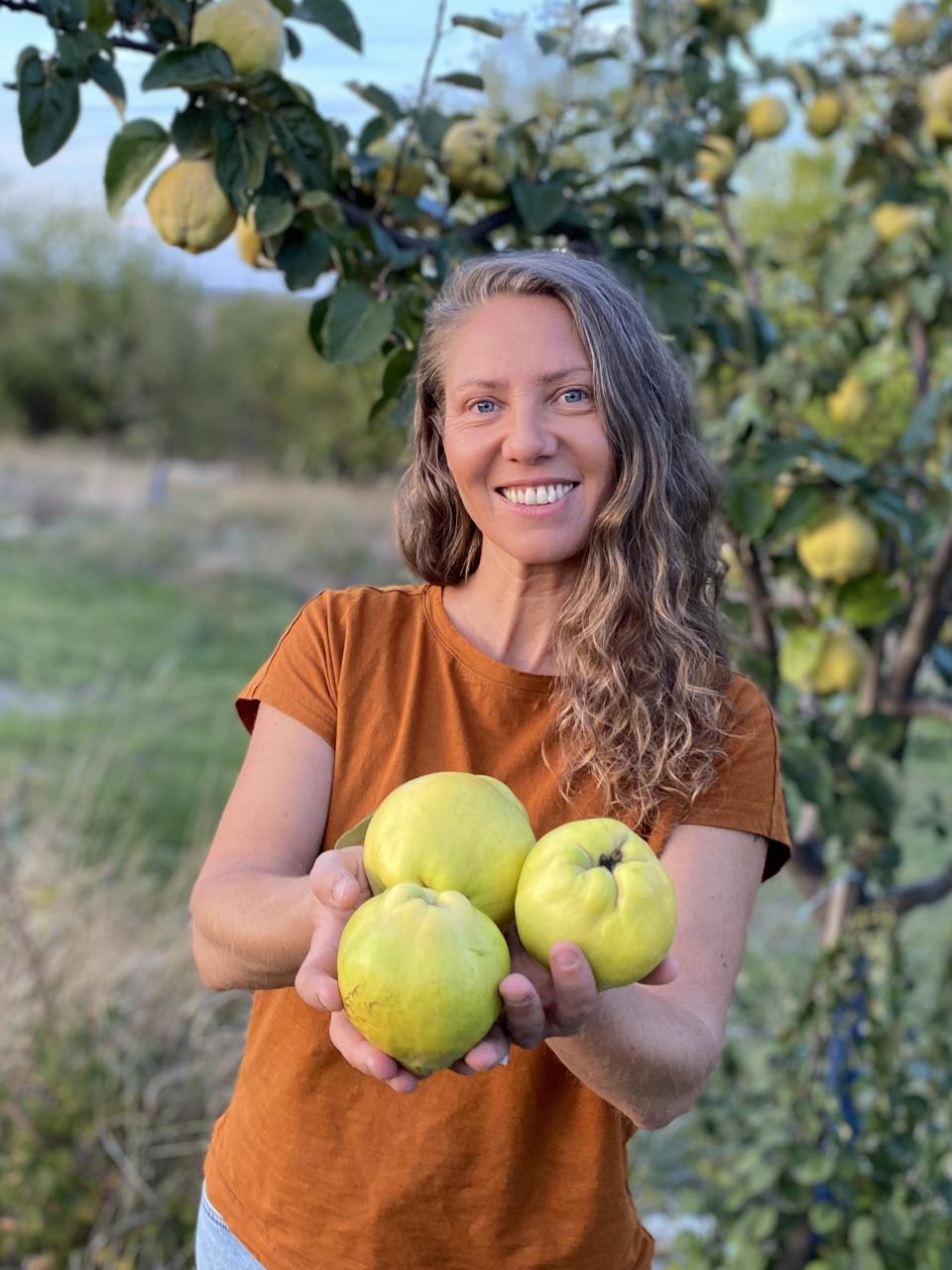  Галя Щърбева 