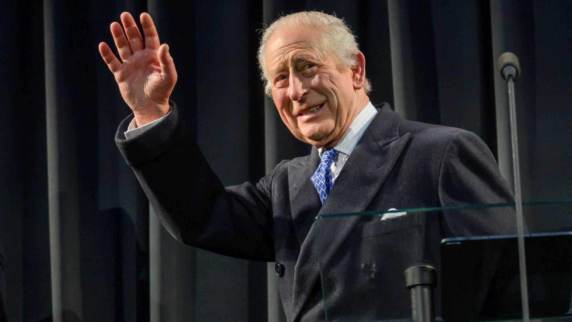 Крал Чарлз III отмени официалните си ангажименти защото изпита временни странични ефекти след