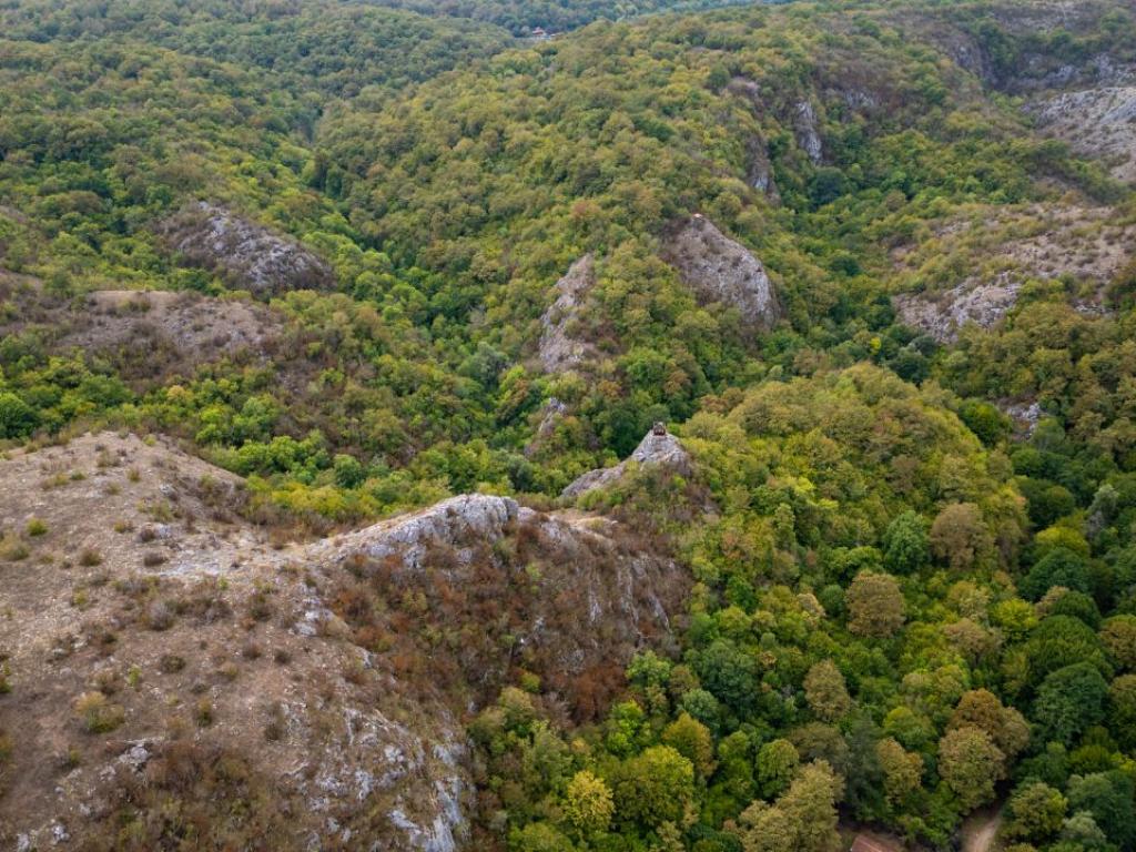 Трима мъже вероятно чуждестранни граждани преминали нелегално българо турската граница са