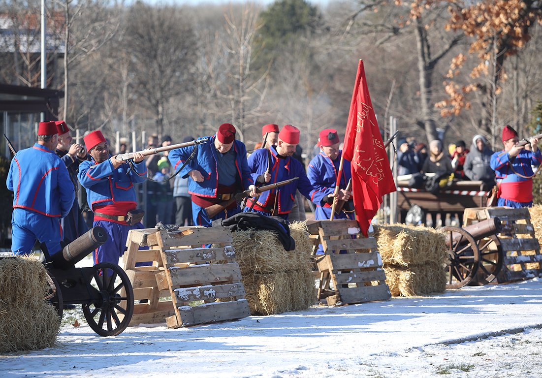 <p>Историческа възстановка по повод 147 години от Освобождението на град София от османско владичество в Северен парк</p>