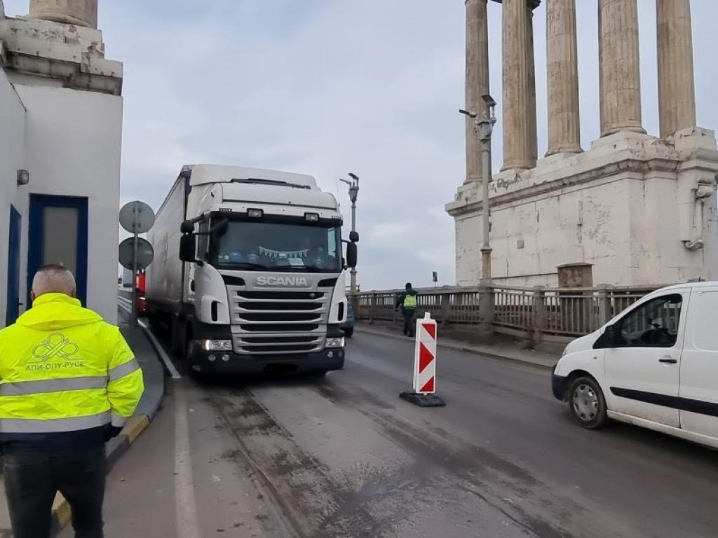 Ремонтът на Дунав мост при Русе се възобновява от 8