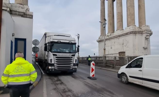 Възобновяват ремонта на Дунав мост при Русе