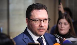 Митов: Шофьорите ще се дисциплинират на пътя постепенно