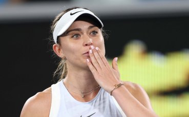 Бадоса подметна Циципас на корта: Ела да играеш! (видео)