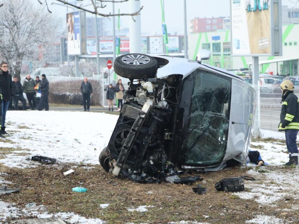 Тежка катастрофа между два автомобила на бул Цариградско шосе в