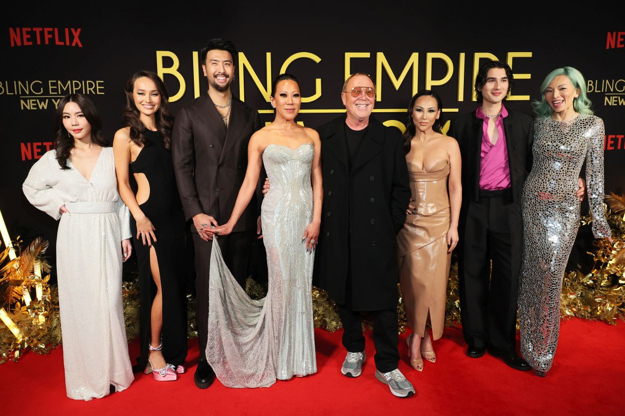 <p>Лин Бан участва във филма Bling Empire: New York, продължение на популярния риалити сериал на Netflix Bling Empire, който проследява група богати азиатски американски светски личности, живеещи в Лос Анджелис</p>