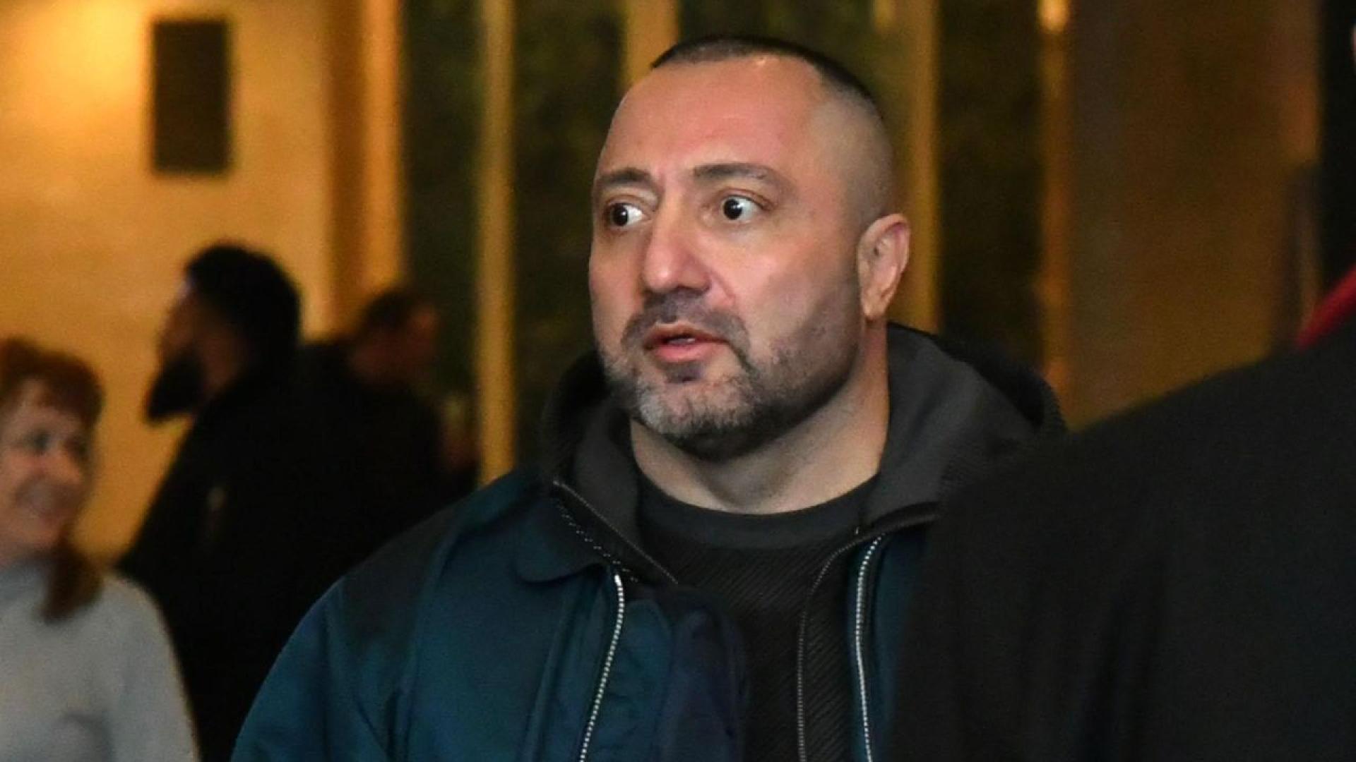 Склад с над 100 кг райски газ е разбит при