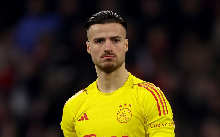 Борусия Дортмунд купува вратар от Аякс и го праща под наем