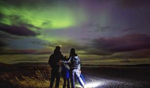 Впечатляващите теории зад полярното сияние