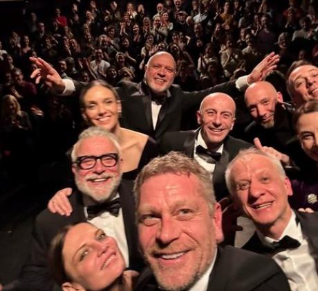 Трупата на спектакъла Поетите преживя неочакван финал на турнето си