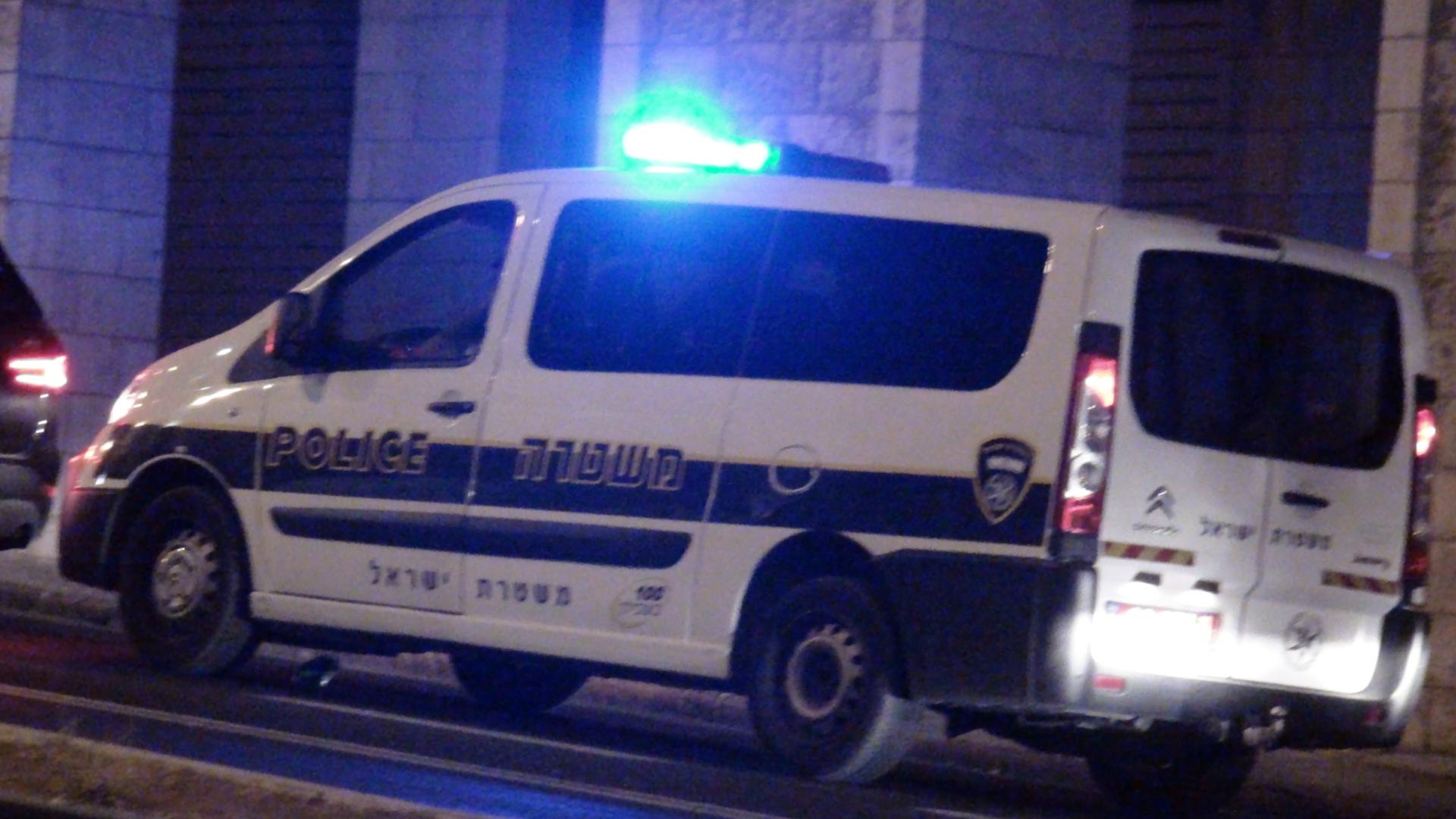 Израелската полиция съобщи за експлозии в три автобуса в централния