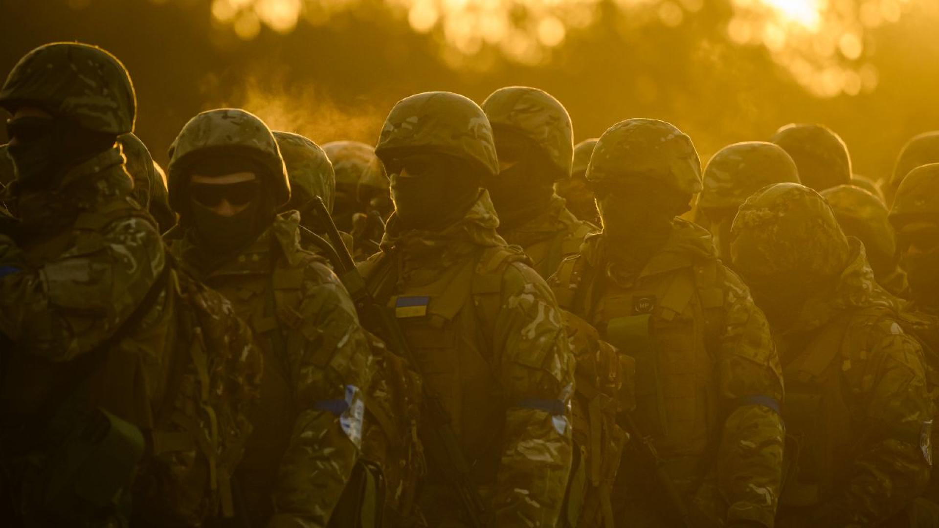 Според Киев и военни анализатори руската армия се готви за