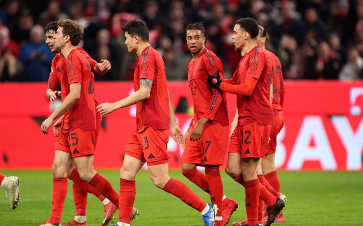 Байерн Мюнхен се саморазправи и разгроми Айнтрахт Франкфурт