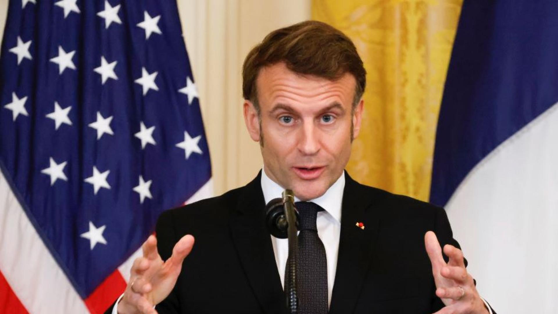 Срещата между Володимир Зеленски и Владимир Путин трябва да се