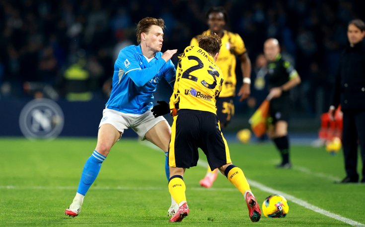 В истинско зрелище Наполи и Интер не се победиха в битката на върха в Серия А